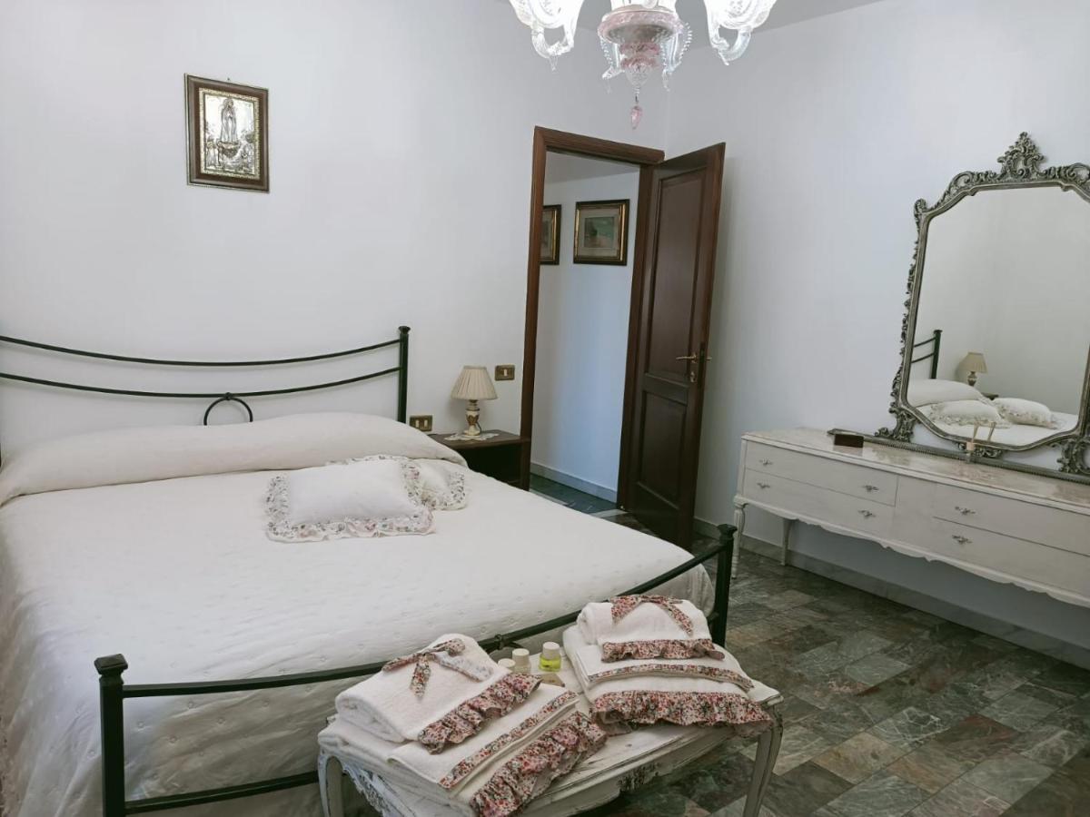 مبيت وإفطار Pianore Pirro & Sharon House المظهر الخارجي الصورة